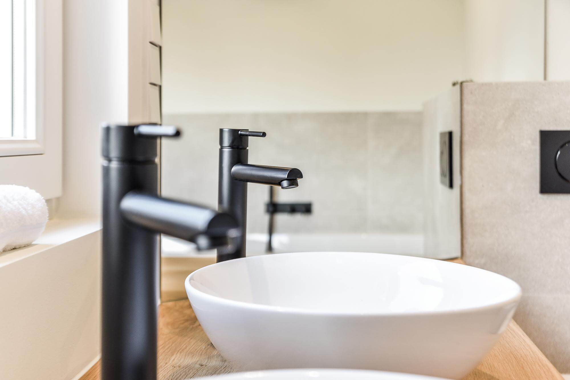 lavabo-installatie-Malle